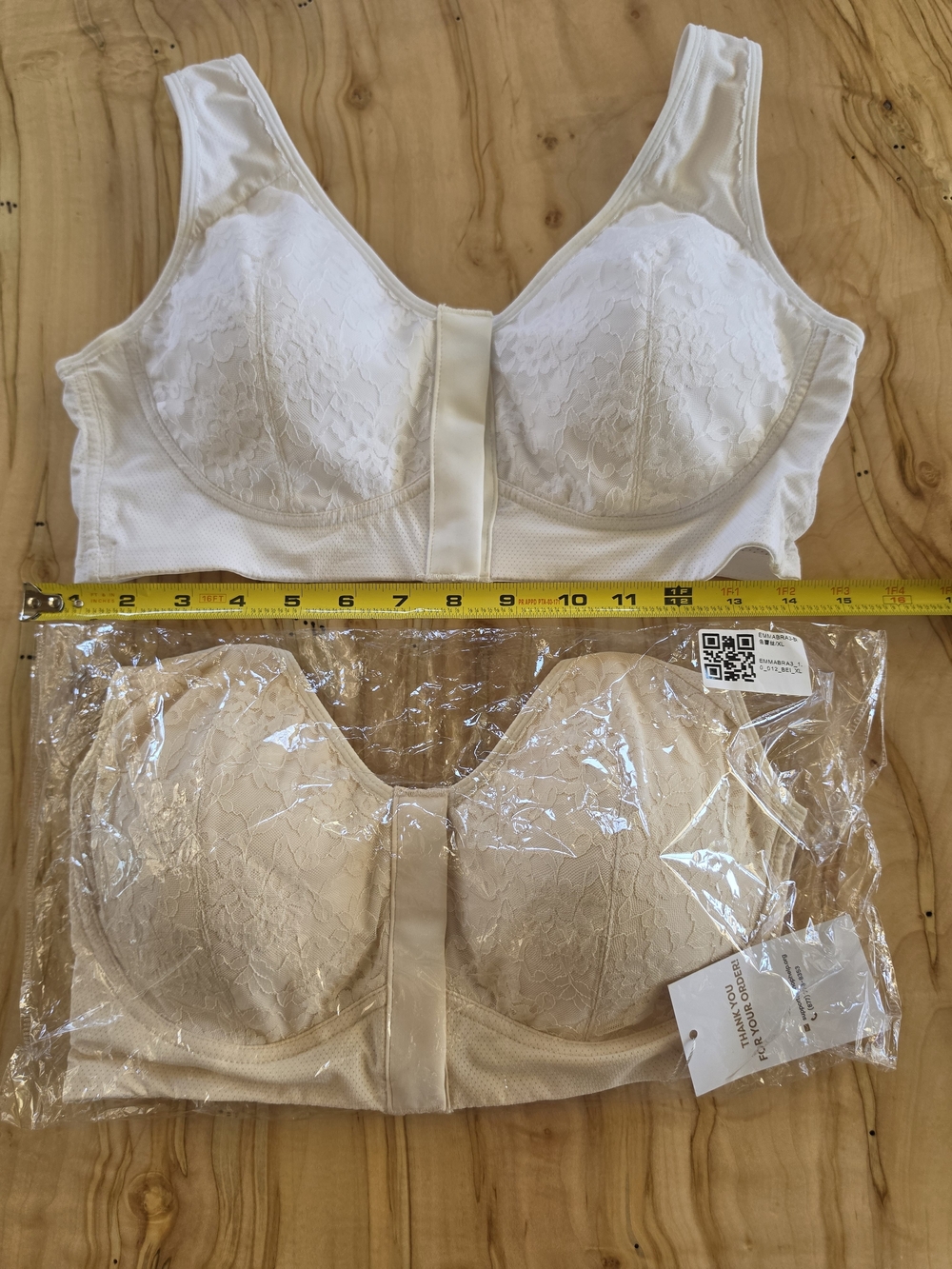 Emmabra Front-Closure Lace Wireless Bras - White & Beige XL EUC/NEW